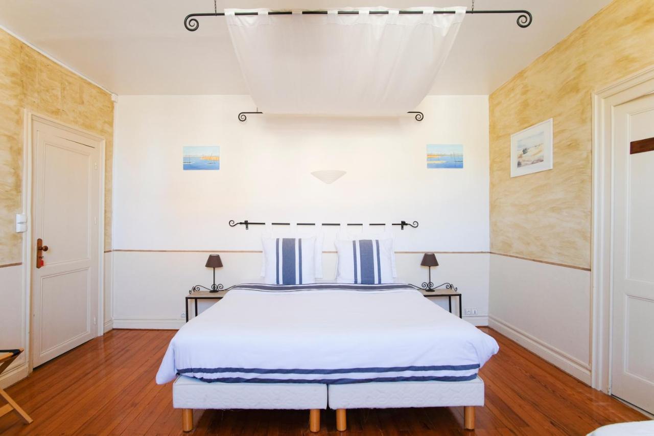 Les Gues Rivieres Bed & Breakfast Pujols  Dış mekan fotoğraf
