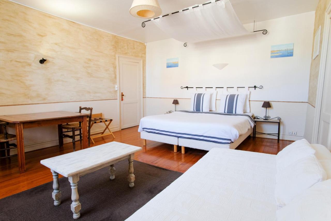 Les Gues Rivieres Bed & Breakfast Pujols  Dış mekan fotoğraf