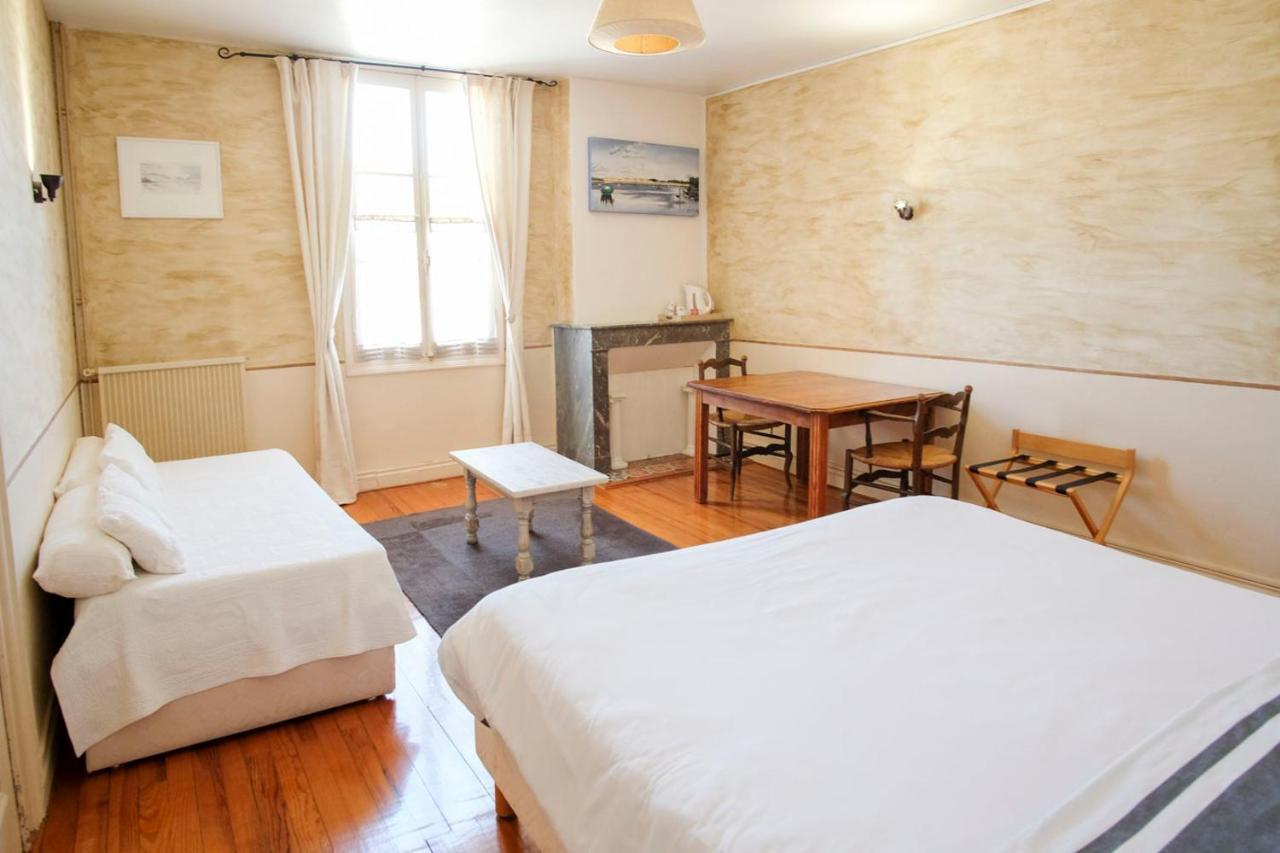 Les Gues Rivieres Bed & Breakfast Pujols  Dış mekan fotoğraf